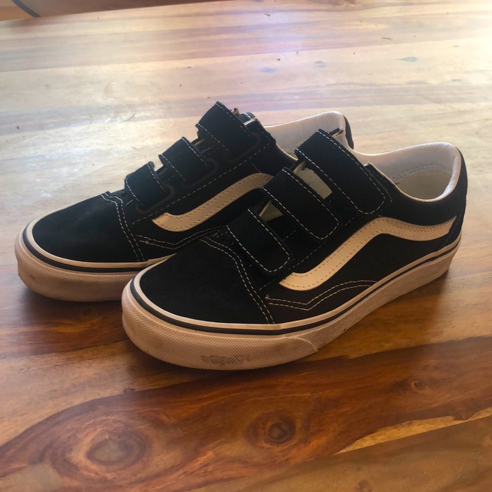 Women’s Velcro old skool vans
